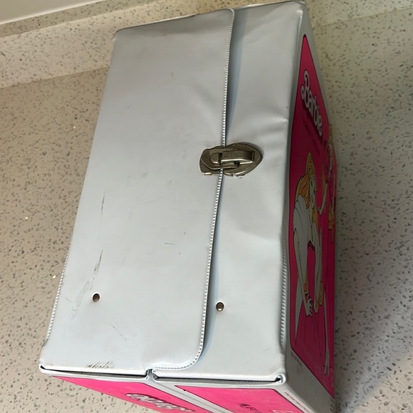 ☀️ 3 / 15 ☀️ Vintage Barbie Trunk - Picture 7 of 16